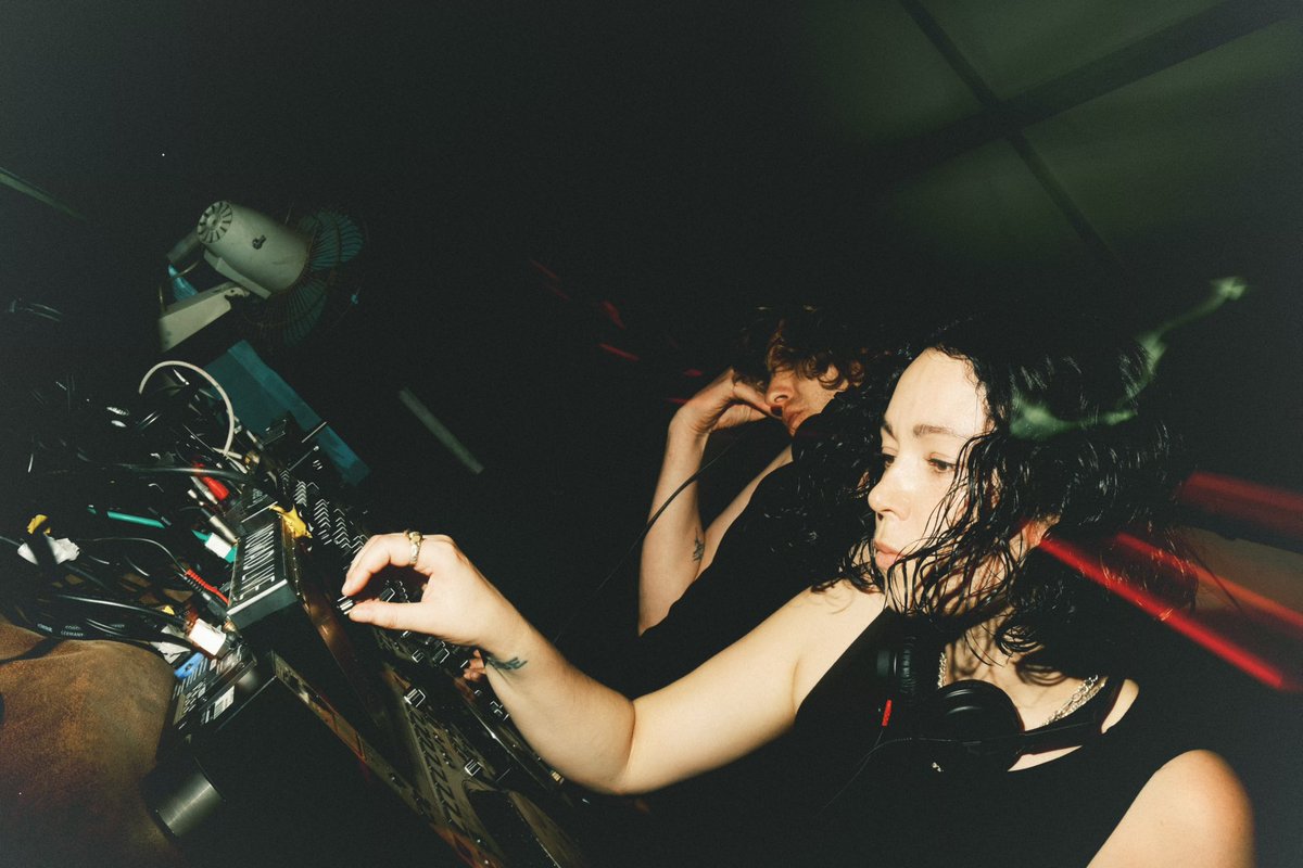 DirtyHit's tweet image. Kelly Lee Owens b2b Daniel Avery
dh2, San Remo // Glastonbury
28.06.25
