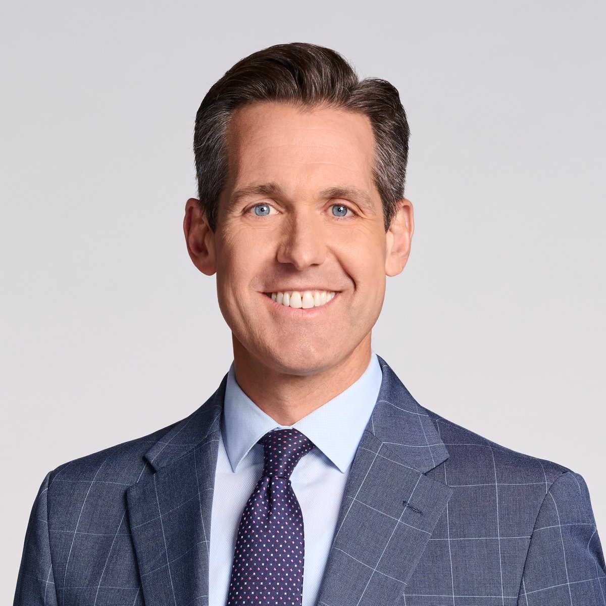 WELCOME: <a href="/MarcSantia4NY/">Marc Santia</a> joins @MSNBC as an Investigative Correspondent.

He brings his wealth of experience on criminal justice, security issues, and investigations on the tri-state and at the national scale.