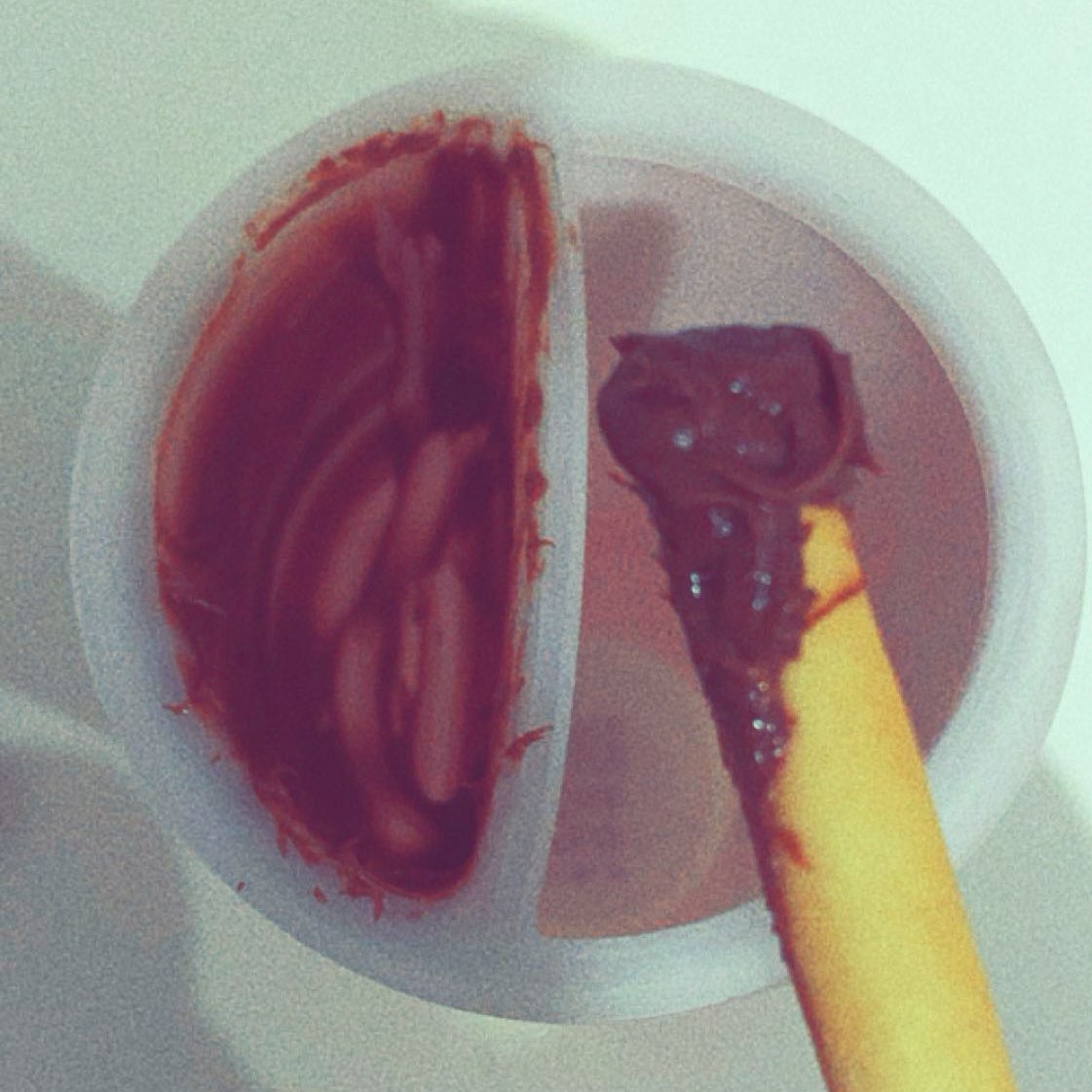 اليوم الذكرى الخامسة لإنجازي العظيم اللي خلصت فيه اعواد البسكوت بالضبط مع كمية الكاكاو 😌👏🏻

#yanyan