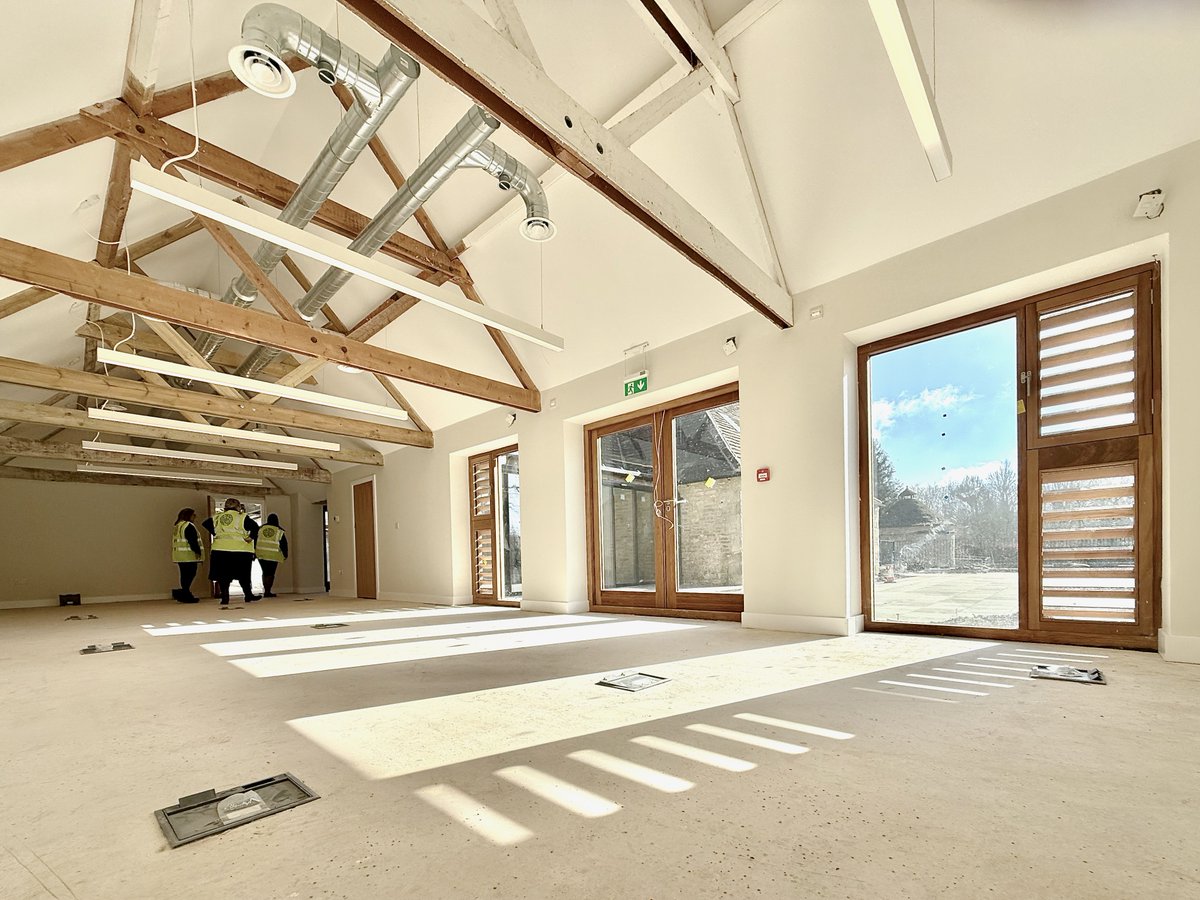 ernestcooktrust's tweet image. We've been settling into our newly refurbished, energy-efficient head office in Quenington.
From reused timber to EV chargers, air source heating to owl boxes, every detail reflects our commitment to sustainability.
Learn more: ernestcooktrust.org.uk/news/2025/06/m…