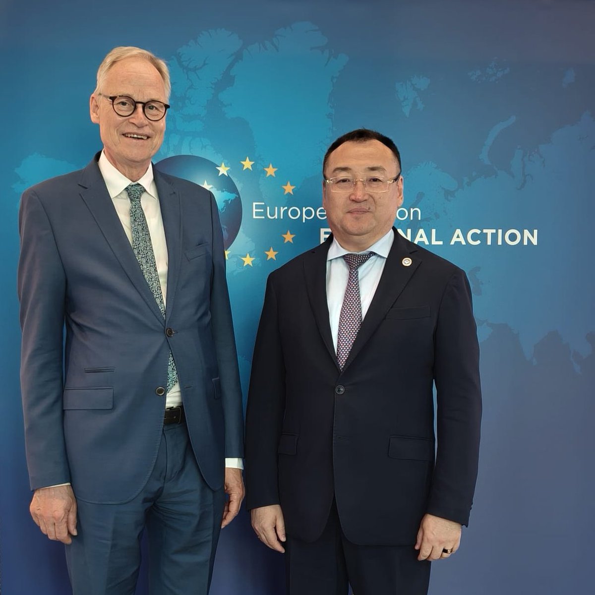 kgembassybe's tweet image. Ambassador Aidit Erkin held a farewell meeting with H.E. Michael Siebert, @eu_eeas Managing Director for EaP, Russia, Central Asia and OSCE. He wished him all the best in his new status and expressed sincere gratitude for the years of fruitful cooperation.