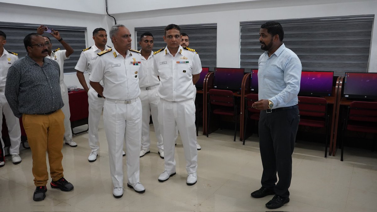 IN_NavalAcademy's tweet image. 🚀 A Landmark for the Faculty of Mechanical Engineering, #INA!

Bridging the future of Defence and Innovation - The Mechatronics &amp;amp; Controls Lab at the Faculty of Mechanical Engineering,  #INA, is affiliated with #eYantra steered by #IIT Bombay, a Flagship #MoE initiative…