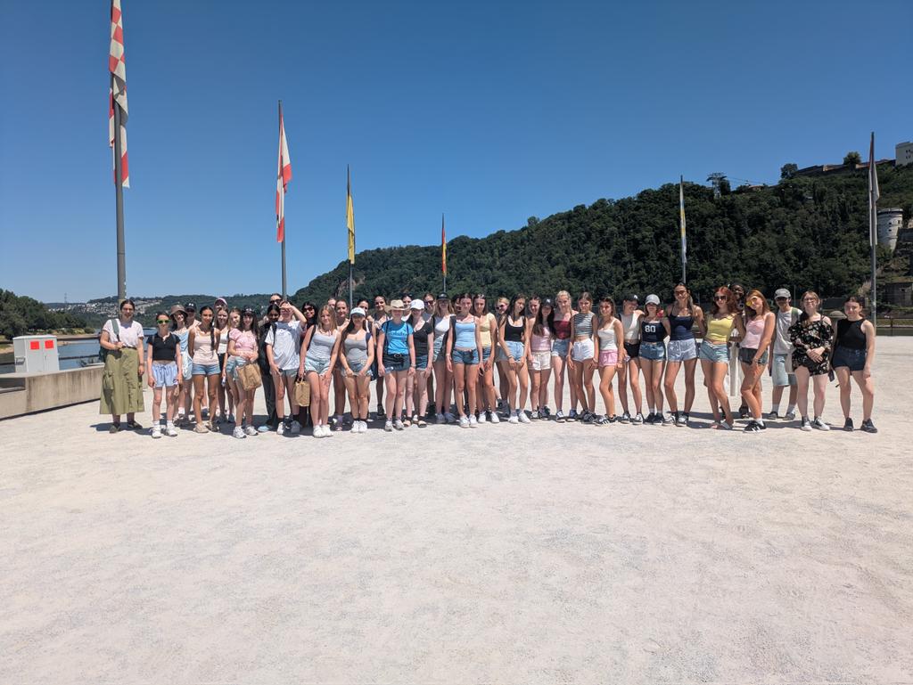 WKGS MFL Department tweet media