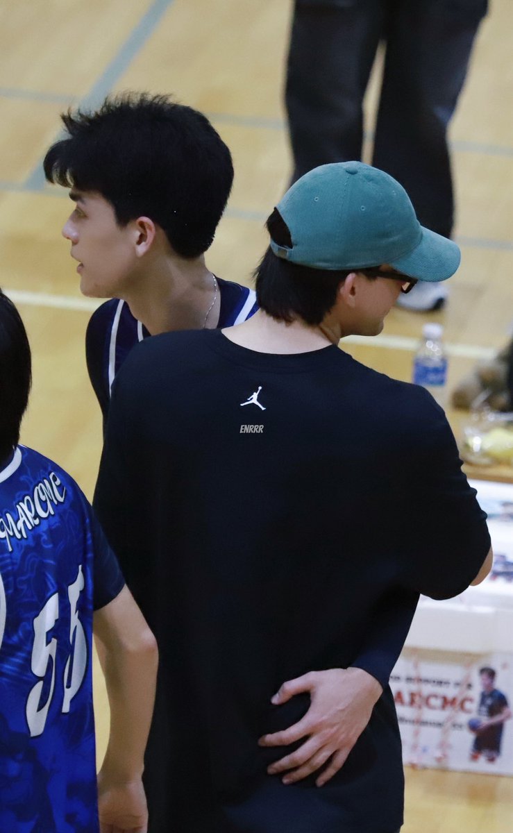 imtoeyy004's tweet photo. อห😭😭😭😭😭😭😭ทุกคนเงียบ

#JossWayar #GawinCaskey #JosssGawin https://t.co/xyPwSj5WbH