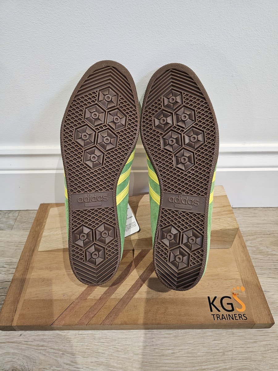 kgstrainers's tweet photo. Adidas Trimm Master
Size 11 UK. Brand new boxed with tags.
£85 delivered
#adidas #trimm #trainers https://t.co/gWjziS0nwM