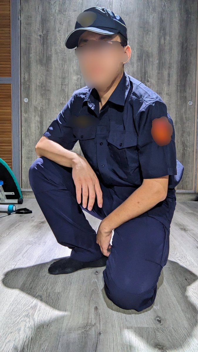 最近入手的新制服，歡迎各位制服圈學長指教🤣🤣
#非相關正職人員