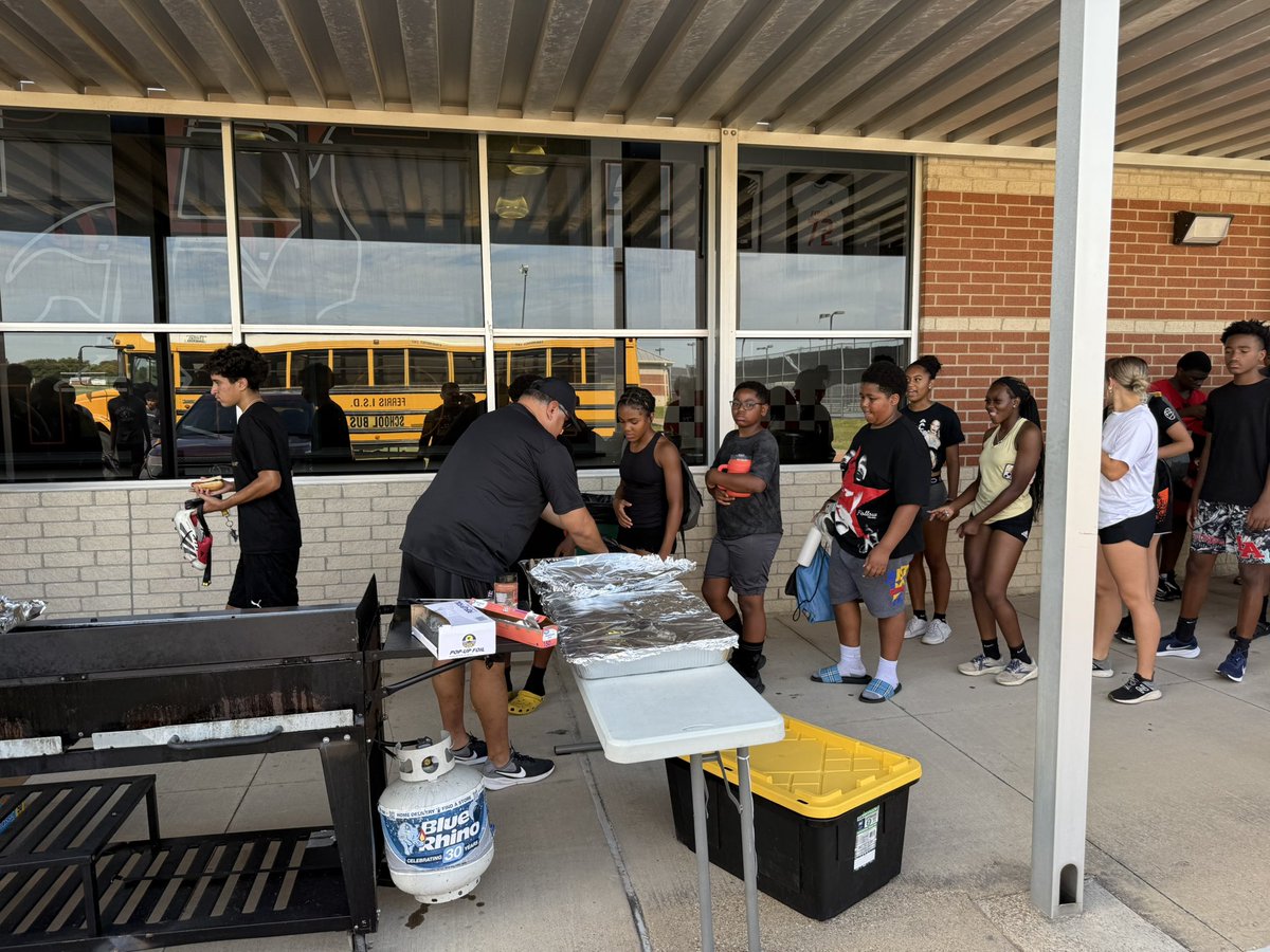 Tonycastillo tweet media