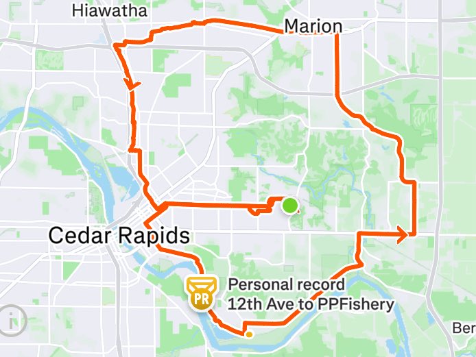 jdubqca's tweet photo. A couple shots from my morning ride on Otis Road ~ #cedarriver #cedarrapids #cycling https://t.co/sZ118Hdx8V