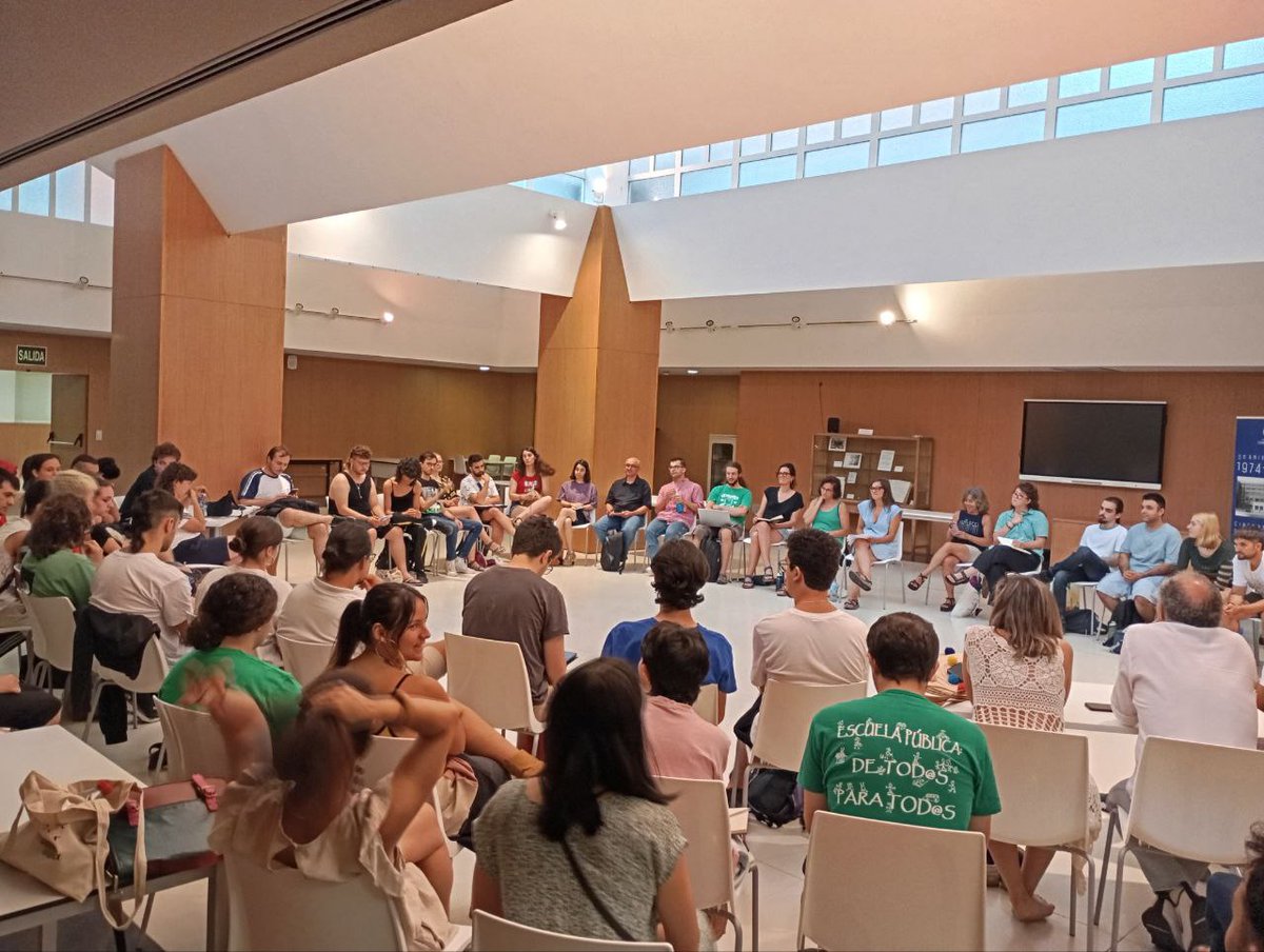 Anunciamos movilizaciones, encierros y acciones informativas y formativas por las Unis Públicas de Madrid.  Atentos!!!  <a href="/UCMporlaPublica/">UCM por la Pública</a> <a href="/AGomezNicola/">Angel Gómez Nicola</a> <a href="/birloque/">Jesus Perez Gil</a> <a href="/llloredo/">Luis Lloredo Alix</a> <a href="/uamporlapublica/">UAM por la Pública</a> <a href="/JorgeRiechmann/">Jorge Riechmann</a> <a href="/CienciaxPueblo/">Apoyo mutuo en el sector científico</a> <a href="/ElisaSilio/">Elisa Silió</a> <a href="/yimifernandez/">Antonio Jesús Molina</a> @