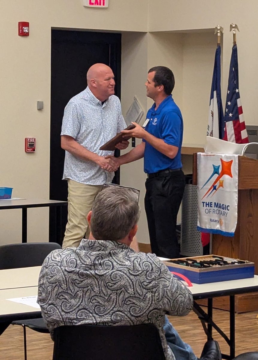 GPACSports's tweet image. Great Plains Athletic Conference Commissioner Corey Westra was named the 2025 Sioux City Rotary Recipient of the Keyway Award on Monday, June 30.
The Keyway Award recognizes notable contribution to Siouxland's Economic Growth and Community Development. Personal Work to Improve…