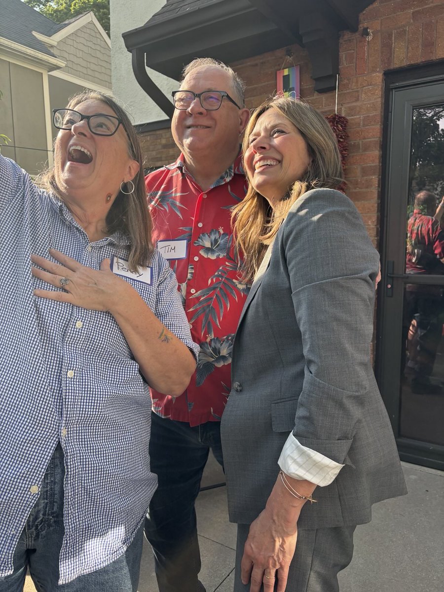 amyactonoh's tweet image. What a way to close out the month and EOQ! Two great events in Cincinnati full of people who are longing for something different. They want a leader who solves problems instead of creating them.