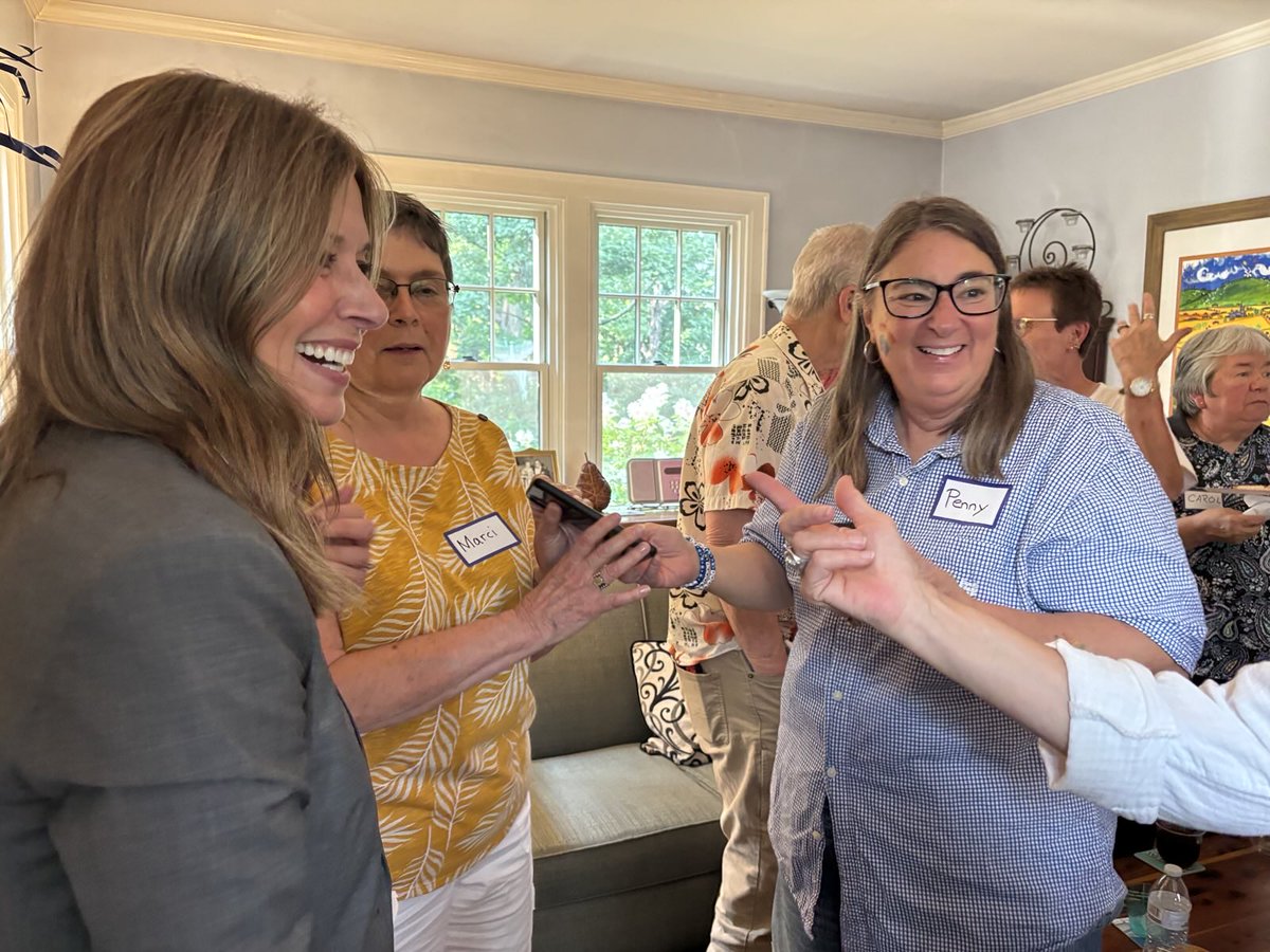 amyactonoh's tweet image. What a way to close out the month and EOQ! Two great events in Cincinnati full of people who are longing for something different. They want a leader who solves problems instead of creating them.