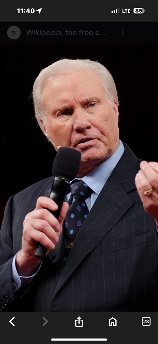 Evangelist Jimmy Swaggart dead at 90.