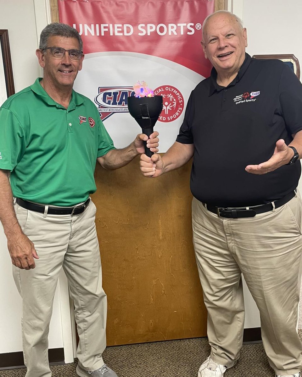 From Magic Bob to Joyful John! Two great leaders.

Congratulations to John Niski pictured here receiving the Torch of Leadership from outgoing Director of Unified Sports, Bob Hale. John takes the helm as the sixth director in the 33 year Special Olympics CT/CAS-CIAC partnership!