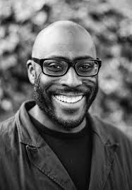 writerspod's tweet image. This week, we chat to @mikegayle about being pigeon-holed, starting loose, and his new novella, 'The One That Got Away' 💒
Listen in 👉 podfollow.com/writersroutine
#writingcommunity #books #tuesdaythoughts