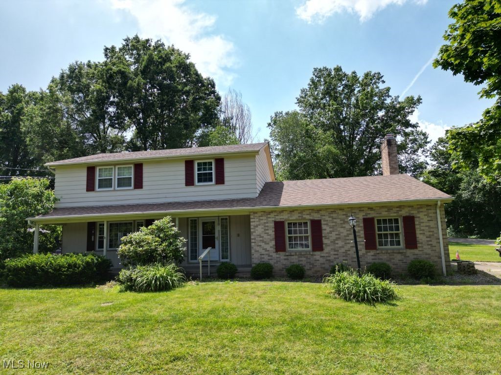 bstamp6's tweet photo. 1593 Manor Drive, Salem, OH, 44460
4 bed | 3 bath 1838 Sq. Ft.
Active | 245000
https://t.co/pUAREcutSI
Welcome to this spacious and two-story brick home, built in 1965, offering 1,838 square feet of comfortable living space in a highly desirable neighborhood. This home... https://t.co/1UW9rm5odj