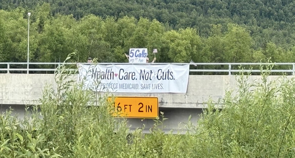 Erin (Alaska’s Notorious BIP) (@itsbippy) on Twitter photo At 7 AM Alaska time as you drive into Anchorage this is what you will see!
<a href="/lisamurkowski/">Sen. Lisa Murkowski</a> Alaskans are urging you to #VoteNo on this budget that will hurt everyone from 8 to 80! At 7 AM Alaska time as you drive into Anchorage this is what you will see!
<a href="/lisamurkowski/">Sen. Lisa Murkowski</a> Alaskans are urging you to #VoteNo on this budget that will hurt everyone from 8 to 80!