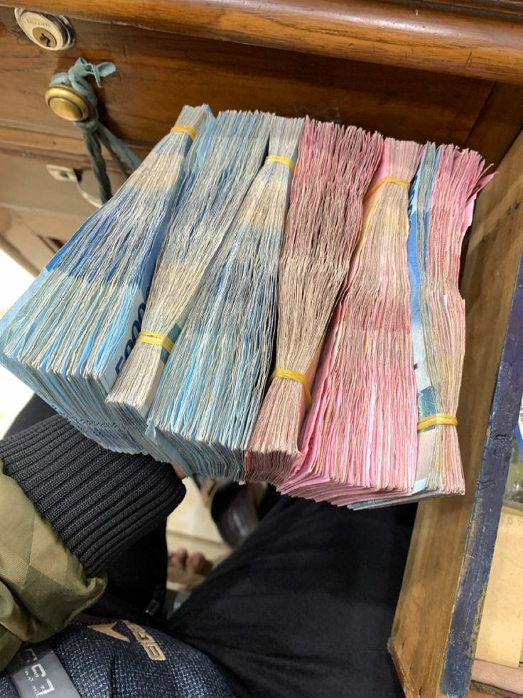 بختار حسابين من التغريدة هذي 
      هدية "50 " الف ريال 
         موعدنا بعد الفجر 
رتويت للتغريدة + لايك❤️ + تعليق بنقطه👌
#الهلال_حديث_العالم
#عتق_رقبه_محمد__العمري