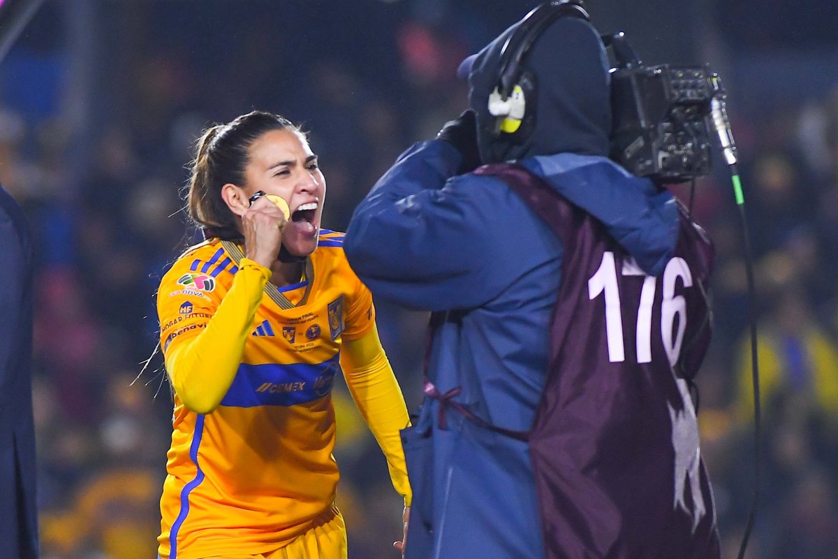 Nayeli Rangel se despide de Tigres Femenil después de 8 años:

Primer gran fichaje de 'Las Amazonas'

9 títulos en 8 años

227 juegos (8° con más partidos)

31 goles (7° máxima goleadora del club)

'La Hincha que Juega' se despide de Tigres