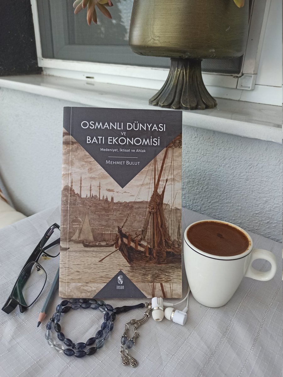 Osmanlılar Avrupalılarla mukayese edildiğinde çok az vergi alırlardı bu nedenle halkın vergi yükü düşüktü 
🎼🎵 #furkanbilgi #kitap #kahve #müzik #medeniyet #ahlak #i̇ktisat #islam #kapitalizm #ticaret #osmanlı #dünyası #avrupa #sanayidevrimi #kapitülasyon #politik #ekonomi