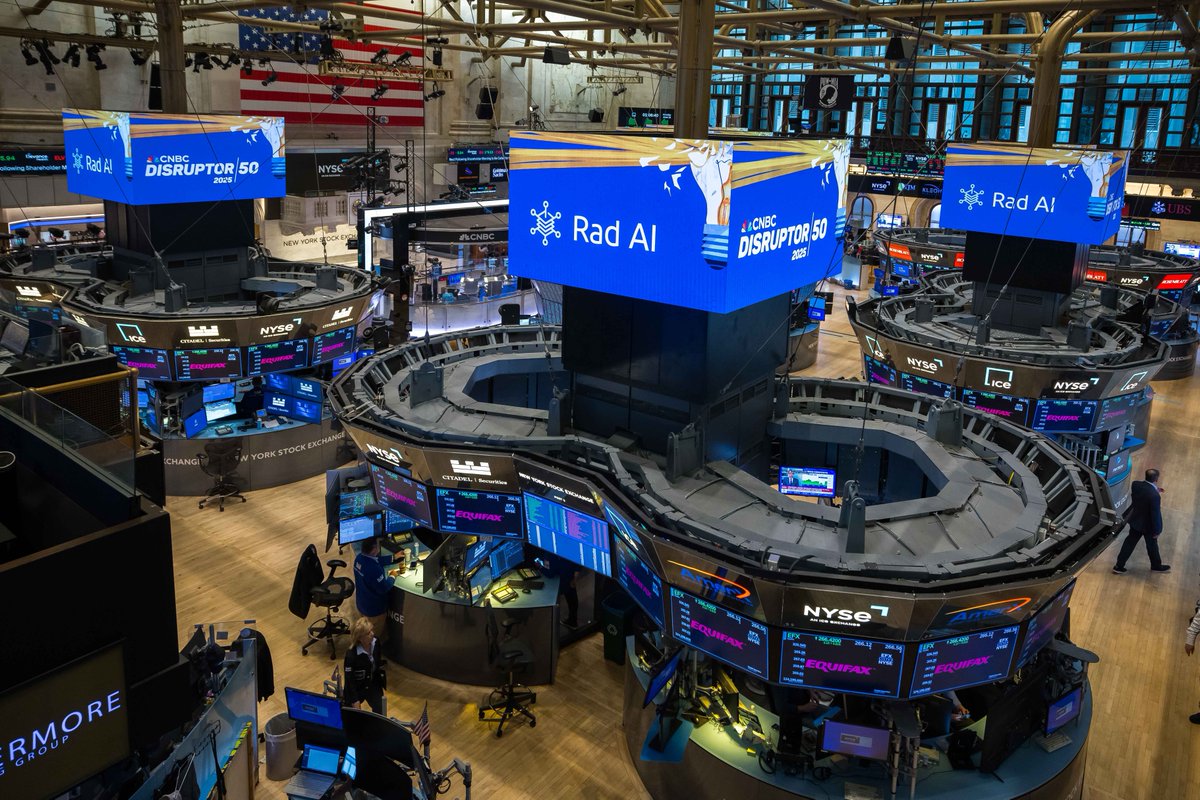 radai's tweet image. NYC Financial District and Times Square in one day? ✅
Rad AI is honored to be featured on the Nasdaq Tower once again, and now inside the NYSE.
A surreal moment, and a reminder that radiology innovation isn’t just necessary. It deserves the spotlight.
hubs.la/Q03vl0bJ0