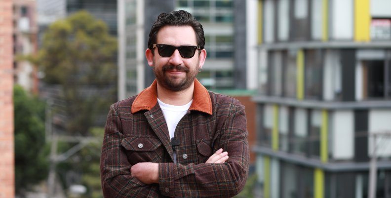 CanalCapital's tweet photo. 🏙️ 🎶 Bogotá suena duro en #LaNevera.
Muy pronto, Canal Capital y Andrés Salazar abren este nuevo espacio donde la música no solo se escucha: se siente, se cuenta y se habita. 🎤
Todos los detalles aquí: https://t.co/WDhW5pznzb https://t.co/toZY1rB8i8