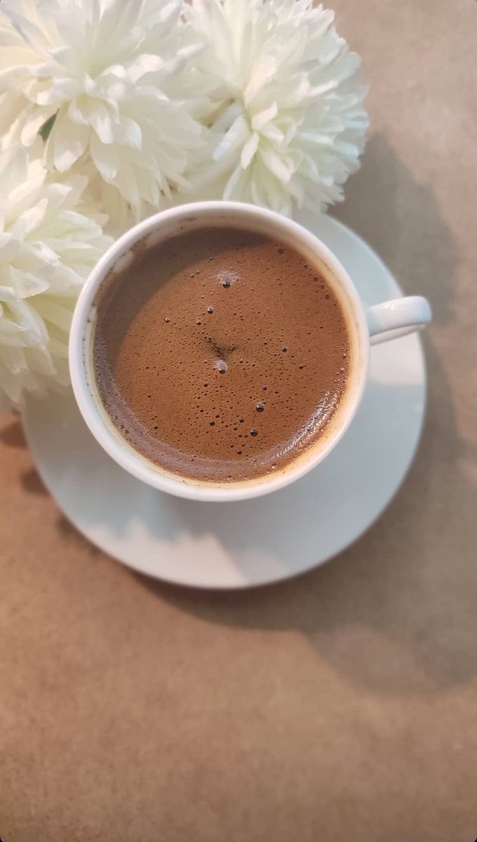 كوب قهوة ,ومساحة من الهدوء ,
هكذا تكون أقصى الأماني أحيانًا🤍✨..
يسعد مساكم 🤍
#قهوتي🌹☕