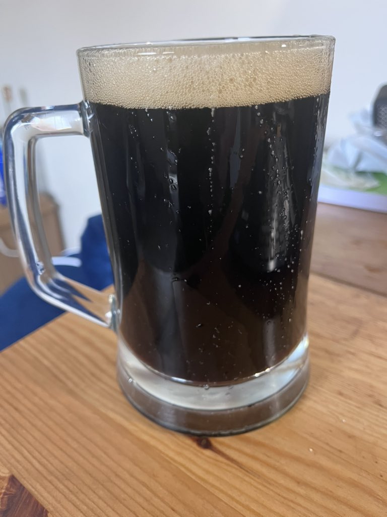 darknessintheg1's tweet image. This wee #Pinter thing is not half bad.😎