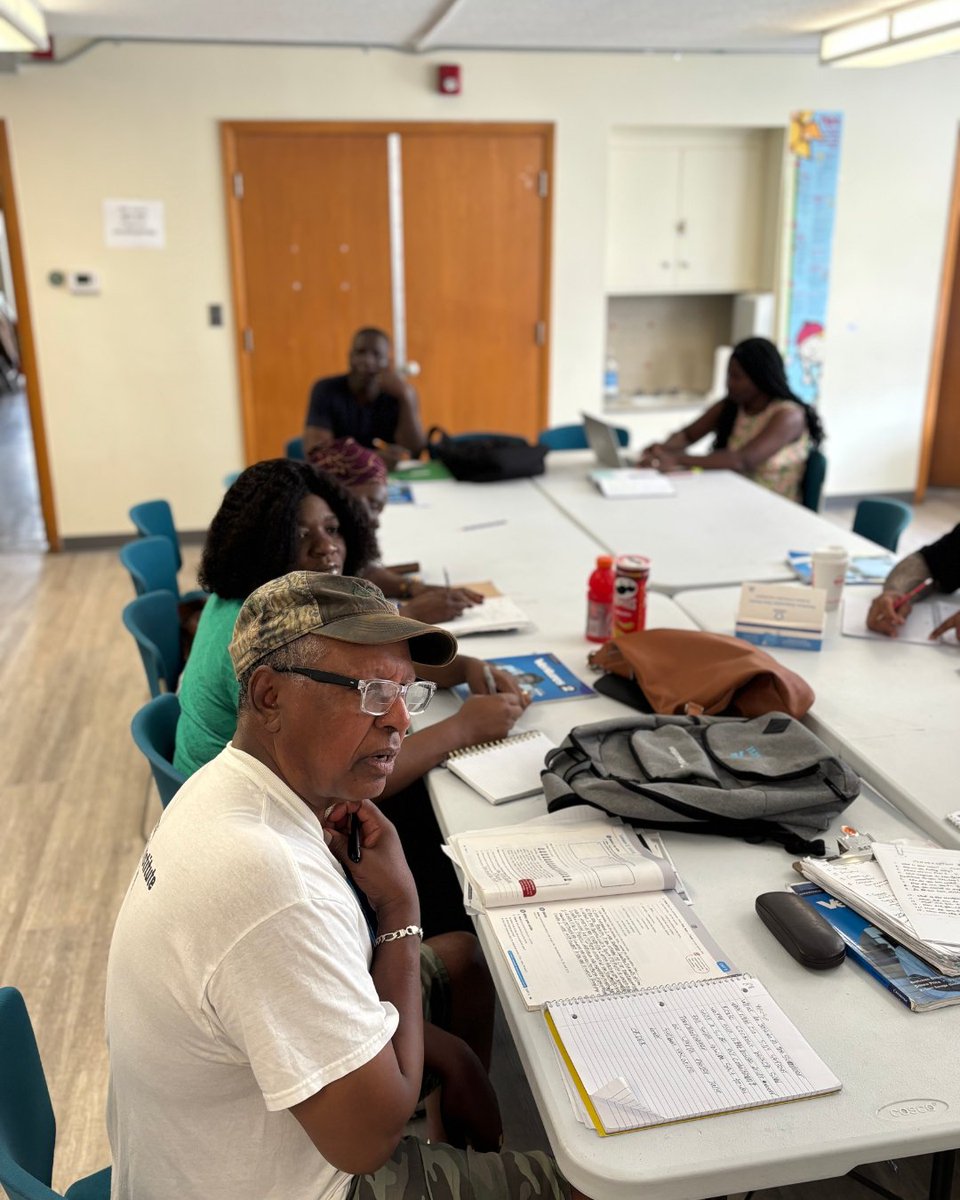 RefugeeDream's tweet image. The Refugee Dream Center provides English classes at three different levels, available four days a week. Each class helps our community members progress in their language skills and achieve self-sufficiency within the community.