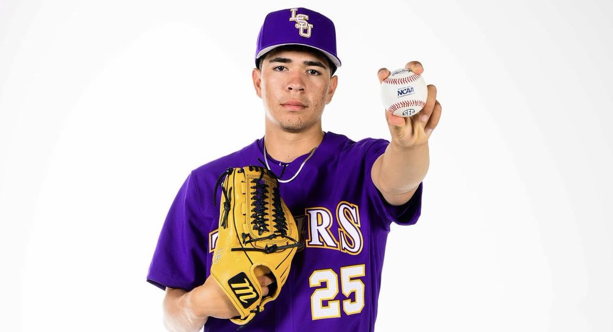 BREAKING: Jay Johnson strikes again in the Transfer Portal with a commitment from Oregon LHP Santiago Garcia.

The coveted southpaw appeared in 22 games for the Ducks in 2025 where he logged 30.0 IP with 40 strikeouts to 19 walks.

#LSU adds another big piece for 2026.