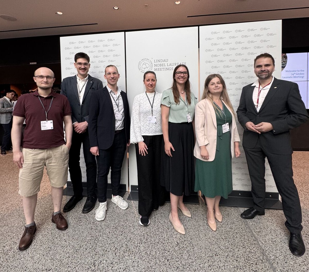 FNP_org_pl's tweet image. Sześcioro młodych naukowców - laureatów programu #START #FNP bierze udział w 74. Spotkaniach z Noblistami w Lindau. #FNP to jedyna organizacja z PL, która nominuje kandydatów do udziału w tej konferencji. Więcej: tinyurl.com/52nx4vj7; #JestemStartowcem, #WspieramyNajlepszych
