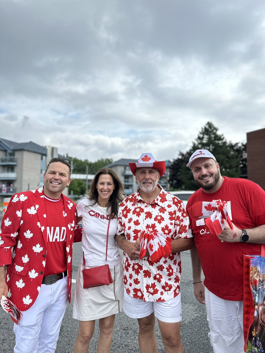 BriGarceau's tweet image. 🇨🇦 Je souhaite une joyeuse fête du Canada à toutes et à tous!
Profitons de cette journée pour souligner ce qui fait la richesse de notre pays : notre ouverture, notre résilience et notre incroyable diversité.
-
🇨🇦 Wishing a very happy Canada Day to everyone!
Today is a chance…