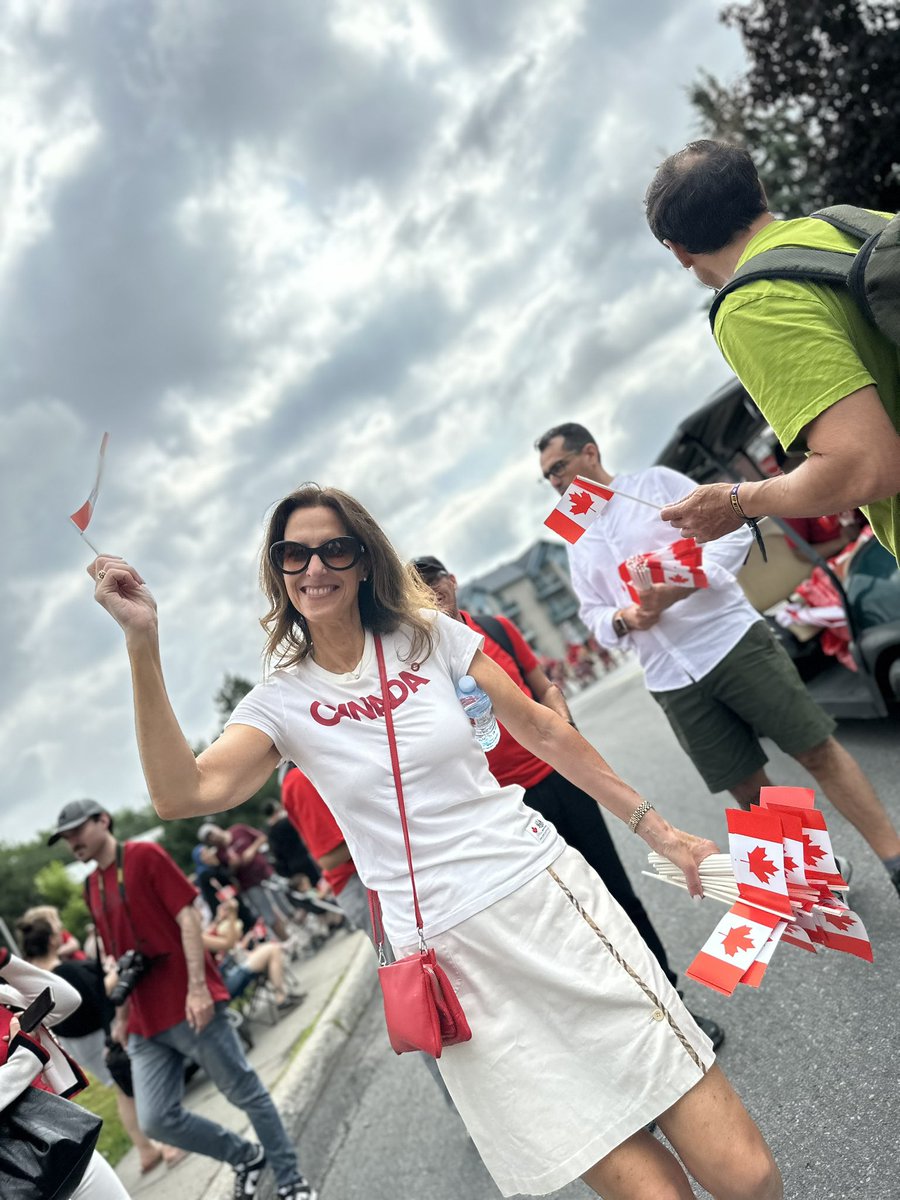 BriGarceau's tweet image. 🇨🇦 Je souhaite une joyeuse fête du Canada à toutes et à tous!
Profitons de cette journée pour souligner ce qui fait la richesse de notre pays : notre ouverture, notre résilience et notre incroyable diversité.
-
🇨🇦 Wishing a very happy Canada Day to everyone!
Today is a chance…