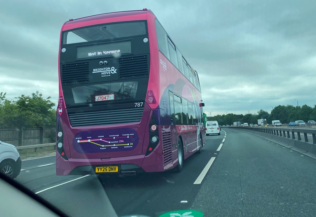 MostScenicBus's tweet photo. Hi @BusAndTrainUser For info: One of your lovely new @BrightonHoveBus going down the M1 near Leeds today. Love to have buses like this on the X98/99 Wetherby to Leeds now @harrogatebus is giving up the route (originally Sky Class branded)😀😐 https://t.co/DQG6vpgfYd