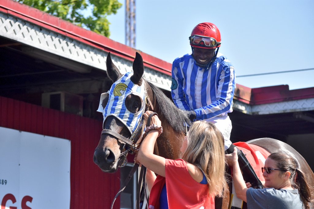 Hastings Racing Club tweet media