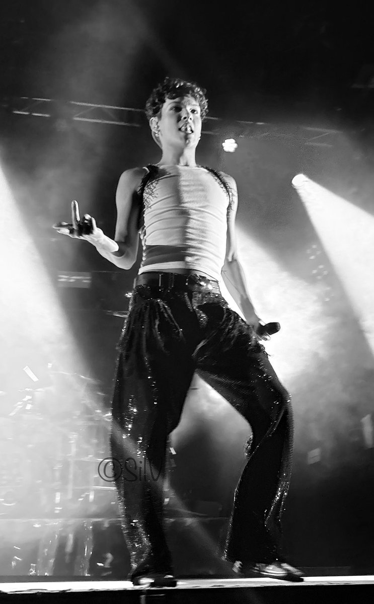 SilVyr_beyou's tweet photo. This one, for sure. 

@OmarRudberg #borntobeonstage https://t.co/upb7VMPtPQ