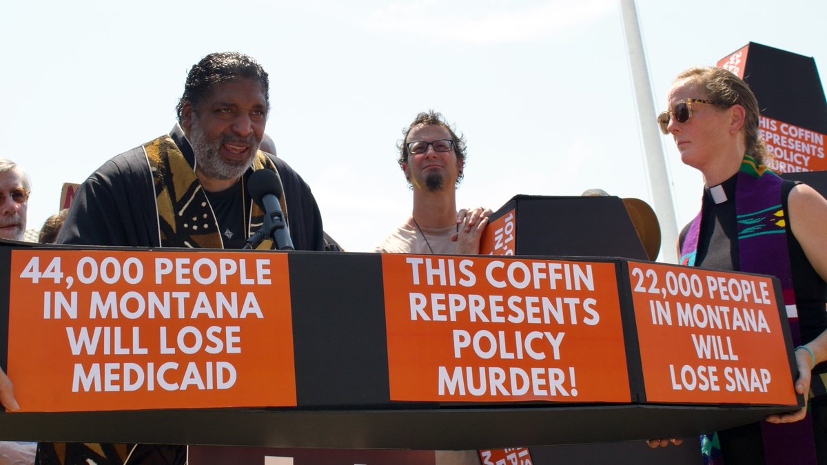 SarahDAnderson1's tweet image. &quot;If they pass this bill and kick 16 million people off health care, we will organize those people.&quot; - @RevDrBarber of @BRepairers at yesterday&apos;s rally against the big ugly bill, which the Senate just passed 51-50.