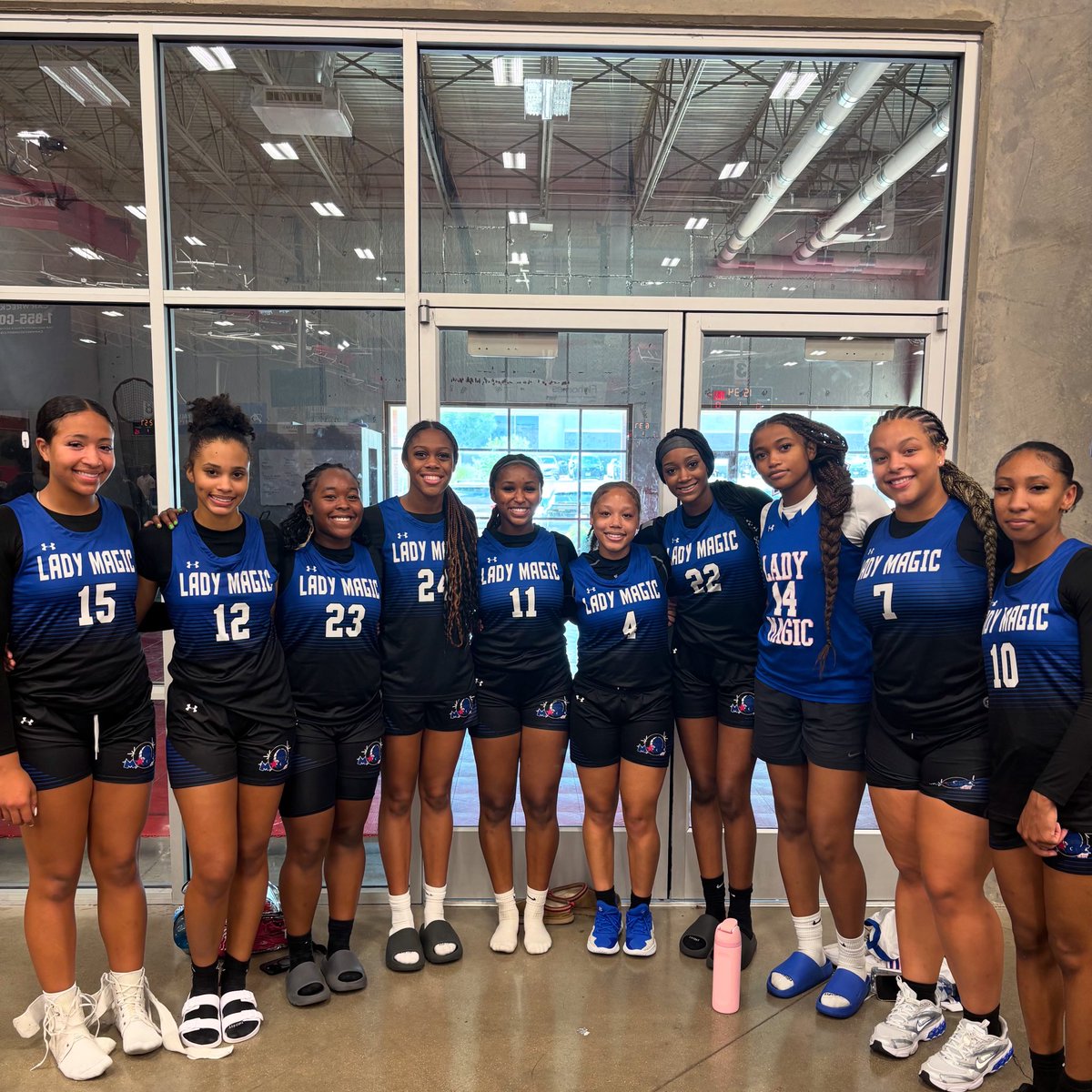 Shoutout to our Lady Magic Elite squad. They went 2-1 this past weekend at Earned Not Given. Special shoutout to @fullthrottle_t2d for putting on an amazing event. These girls are locked in and ready for July!!! Coaches check us out during the rest of the UA Rise Circuit