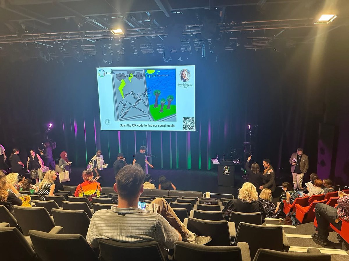 Our Musical Director Mark Quinn attended the Arts4Us (Edge Hill Uni) conference last weekend. We’re a partner organization to the research group which foucuses on young people aiming to create a digital platform for them to access arts to improve their mental heath- wonderful 🎶