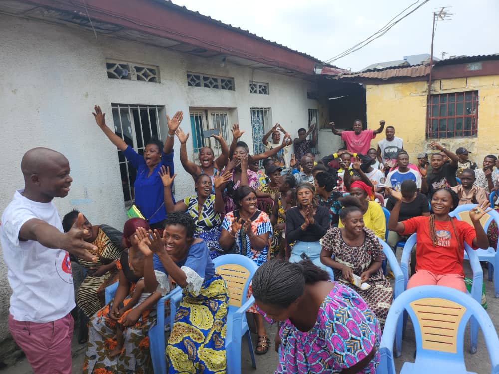 OfficielRns's tweet image. #LIBANDA _65ans
#REDYNAMISATION
🇨🇩 30 Juin – Jour de l’Indépendance, nous célébrons plus qu’une date : nous célébrons un peuple, une histoire, une fierté. Dans sa campagne de Masolo Na Base, le RNS a célébré cette journée historique avec l’une de cellule de Ngampani à kimbanseke.