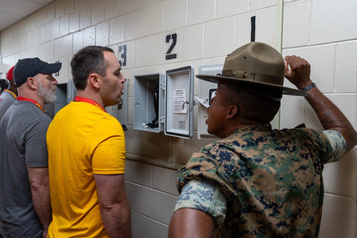 Castle_Football's tweet image. Thank you to the local Marine Corps recruiters for inviting Coach Robison and Coach Heiman to the Educators Workshop at Parris Island. They gained valuable insights into an elite organization. #GoKnights #SemperFi
