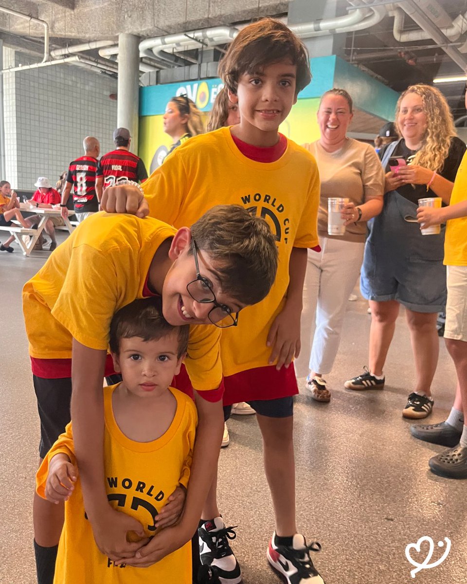 fccusaofficial's tweet image. THANK YOU!! @FlFAPresident, @FIFAcom, @FIFACWC
for helping FCC USA receive 500 tickets to the unforgettable Bayern vs Flamengo match! 🙌📷 Because of your generosity, hundreds of kids + families from underserved communities experienced pure joy, connection, and belonging.❤️