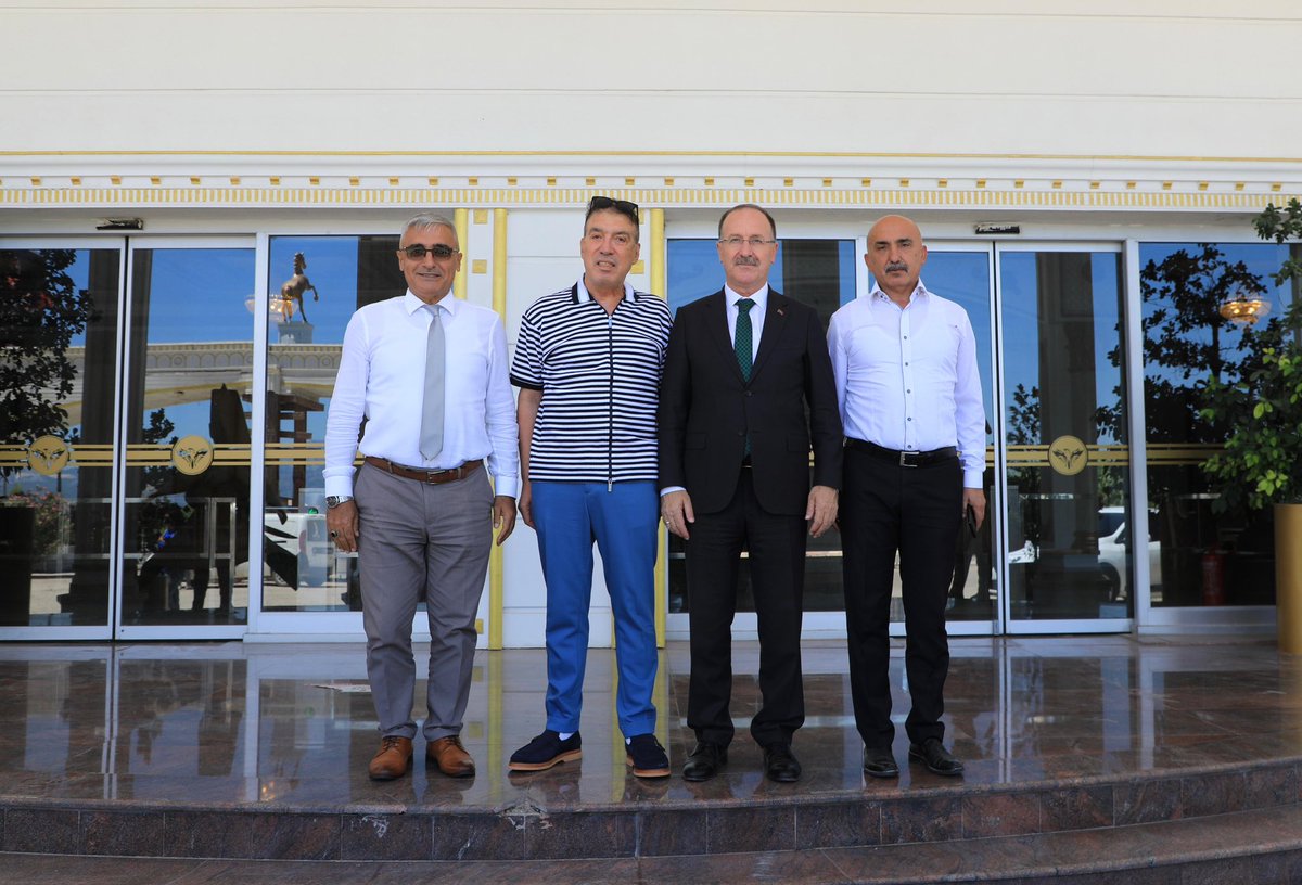 📍 İl Millî Eğitim Müdürümüz Sayın Mehmet Yasin Eriş, eğitime verdiği kıymetli katkılarla her zaman yanımızda olan hayırsever iş insanı Sayın Şahin Kırbıyık’ı ziyaret etti.

🎓 Eğitime yönelik duyarlılığı ve destekleri için kendisine teşekkür ediyoruz.

<a href="/tcmeb/">Millî Eğitim Bakanlığı</a> <a href="/Yusuf__Tekin/">Yusuf Tekin</a>