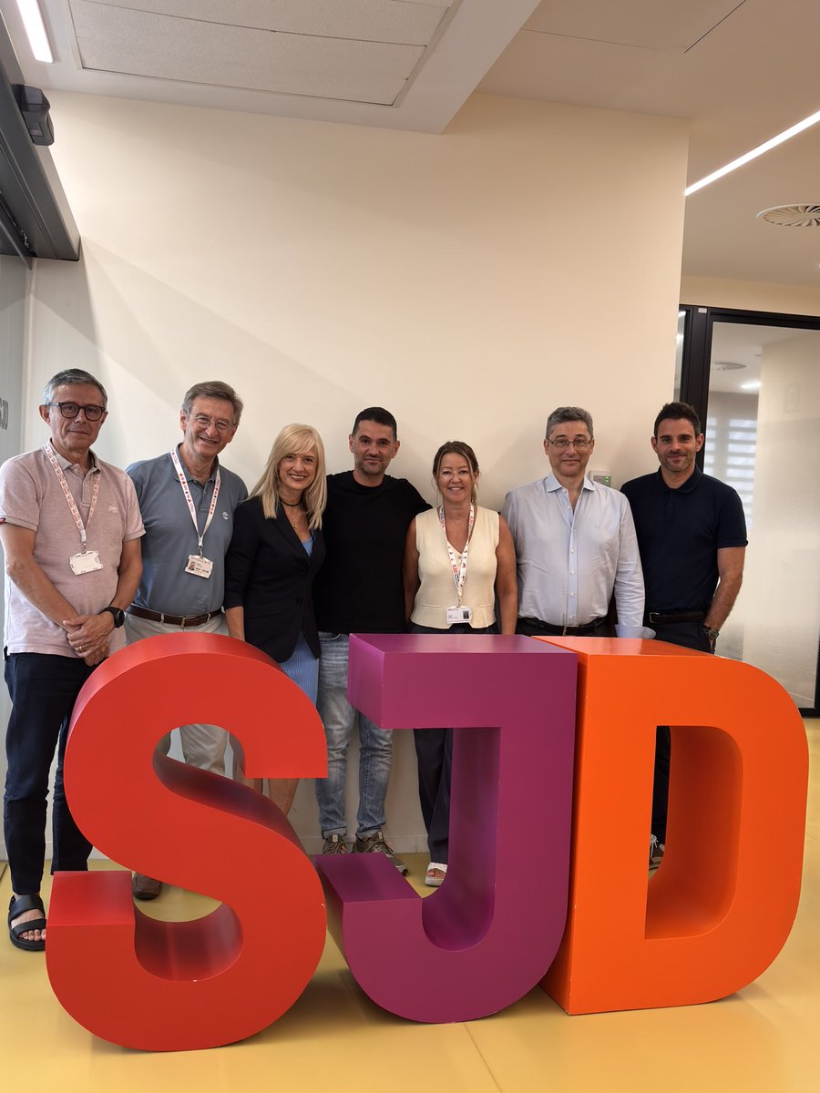 RT <a href="/LaLuchaDeAbril1/">LaLuchaDeAbril</a> 💛 Hoy hemos vivido un momento muy especial en el Hospital Sant Joan de Déu de Barcelona.

Nos hemos reunido personas unidas por un mismo sueño: curar el SPG52 y darle una oportunidad real de futuro a los 55 niños en el mundo que conviven con esta enfermedad