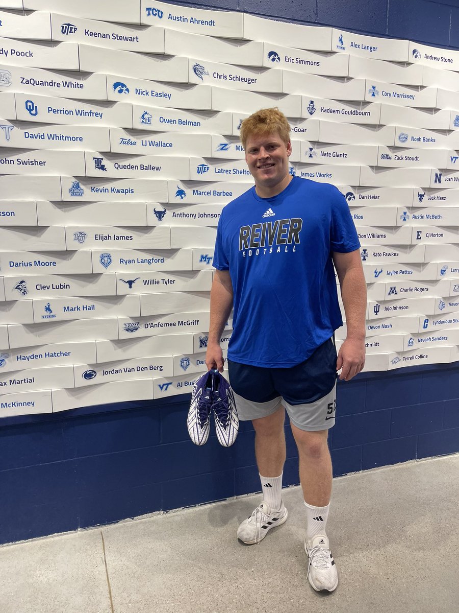 CoachAaronTerry's tweet image. You write your own story in life, leave your legacy! Love getting former players back to see their name on the wall. #DLineU #SailsUp