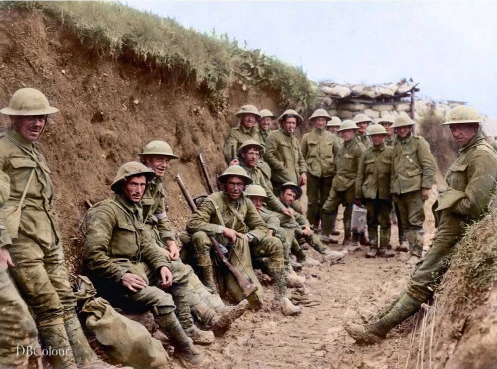 colour_history's tweet image. 1 July 1916. The first day of the Battle of the Somme
Troops of the Royal Irish Rifles resting in a communication trench during the opening hours of the Battle of the Somme.