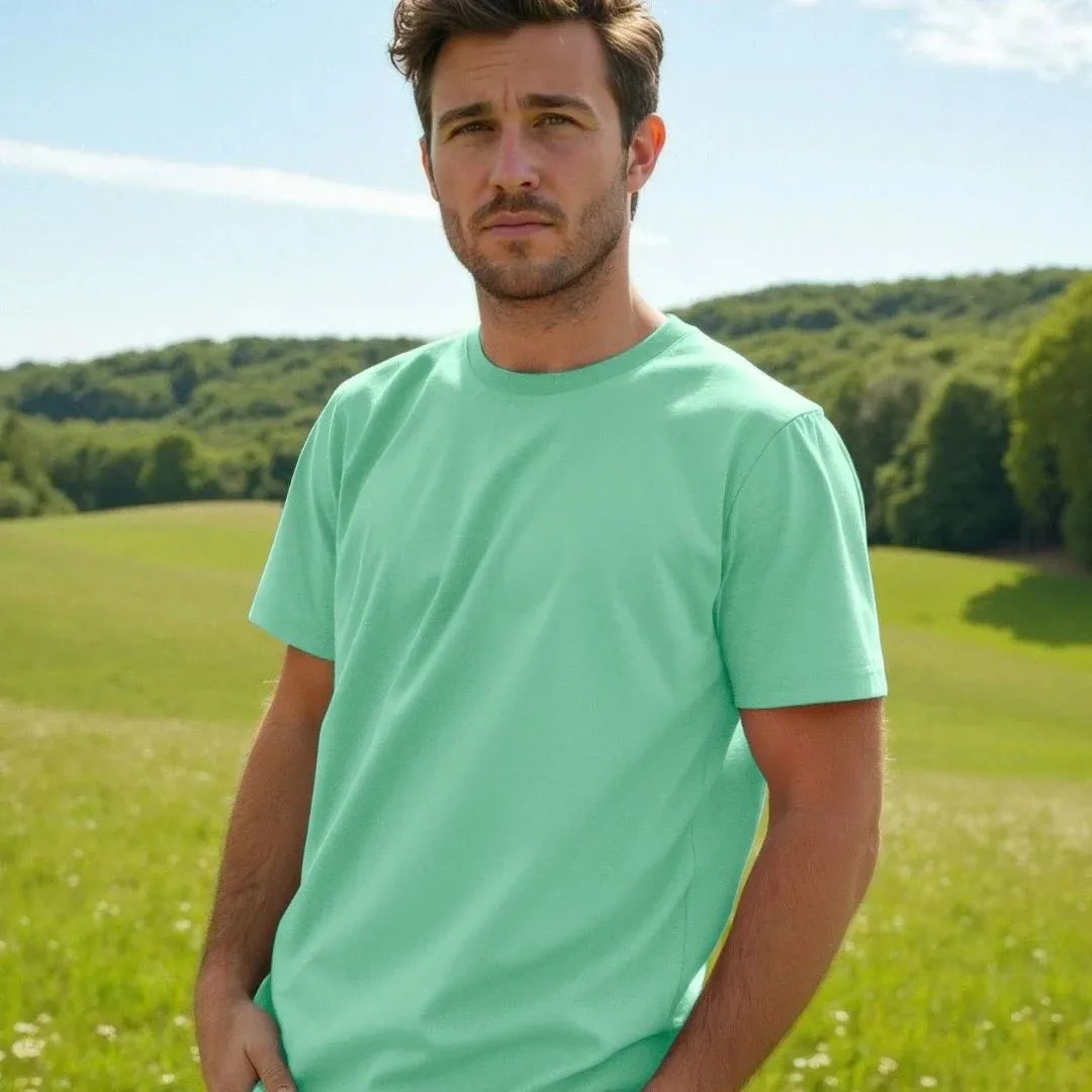 OConnellsOfHadd's tweet image. Soft hues. Sharp message.

Two new Men’s pastel arrivals just in time for summer ☀️ 

🌱 Peppermint — fresh as a Highland breeze (oconnells-of-haddington.com/product/m-pepp…)

💜 Lilac — soft, bold, and impossible to ignore (oconnells-of-haddington.com/product/m-lila…)

100% Organic.

#WearYourValues #LiveInColour