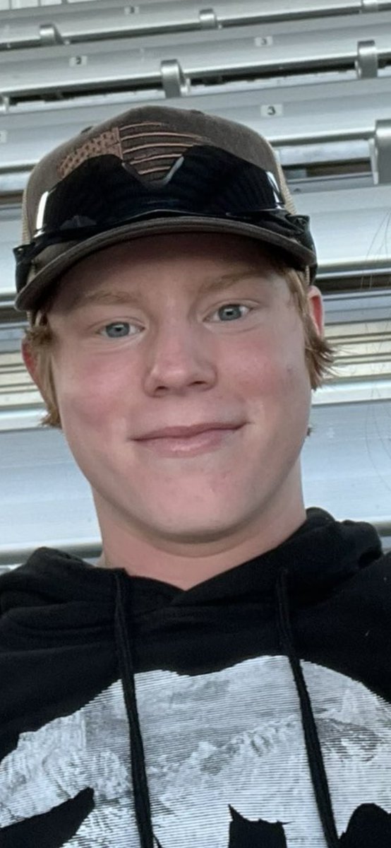 dbfarms2023's tweet image. My first grandchild turns 20 today nanny and I are so proud of this young man. I was in Johnstown NY when I got the call I was a poppy. I jumped on a plane and nanny picked me up at airport and drove 2 hours to Russellville to see this guy. Was a long day but worth it! He’s…