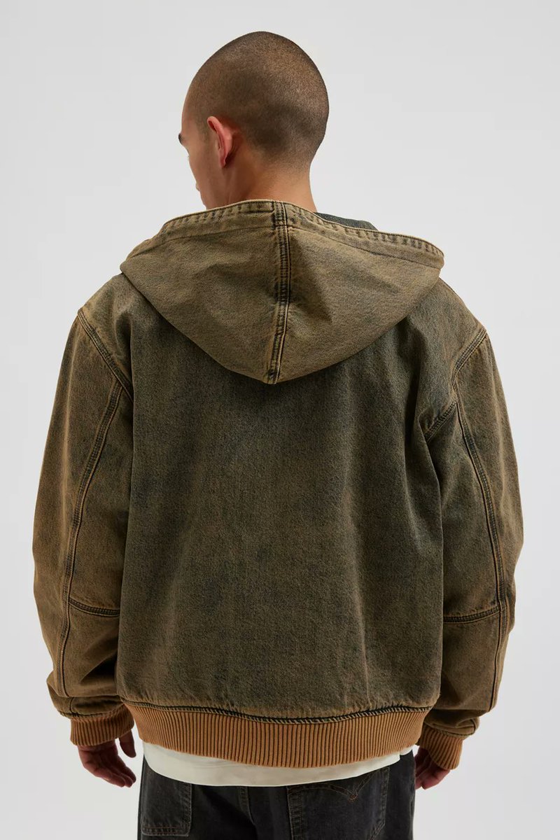 snkr_twitr's tweet photo. AD: $71.99 at checkout (retail $168)
GUESS ORIGINALS Sanded Denim Bomber Jacket

Shop -> https://t.co/Zan3aedfpk https://t.co/aKr5Akt1JU