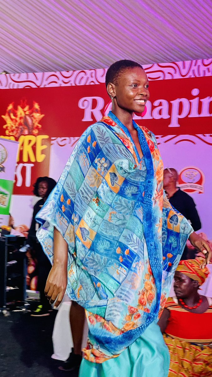 OWC_ug's tweet image. A breathtaking moment at the Coffee Fyre Fest as Fatima from Northern Uganda led a stunning coffee-inspired fashion show that captivated the crowd!
Each piece told a story, drawing from the deep browns of roasted beans, the golden hues of brewed coffee, and the rich creams of…